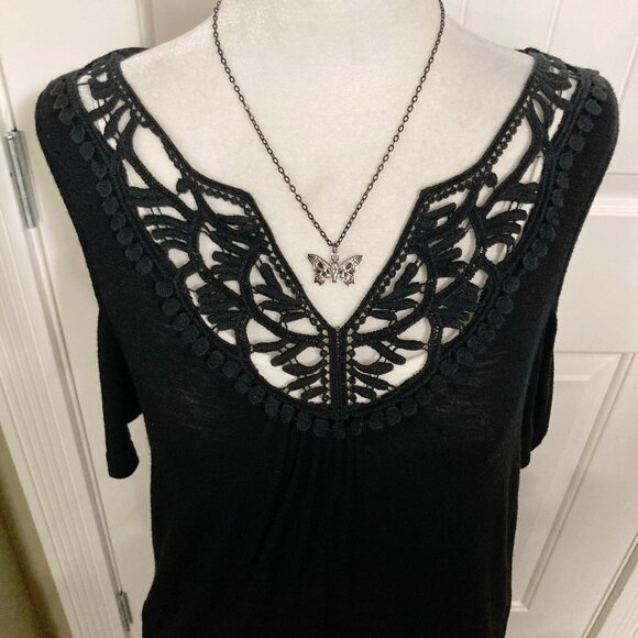 KISMET Black cold shoulder top with crochet neckline ~ Goth MEDIUM LARGE shirt - Picture 4 of 14
